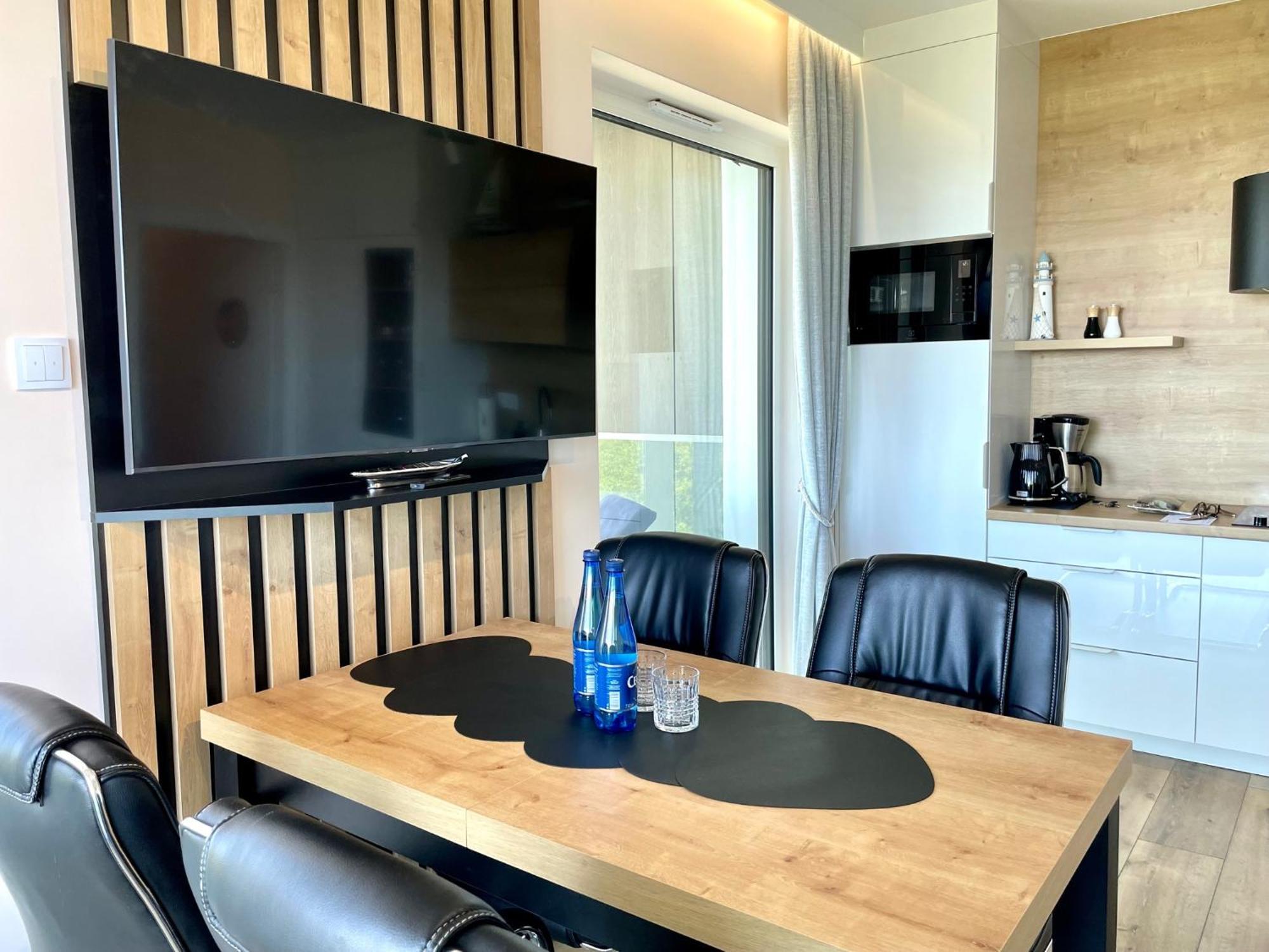 Perlowa Przystan - Apartamenty Komfort Widok Na Morze, Parking سيانوزيتي المظهر الخارجي الصورة